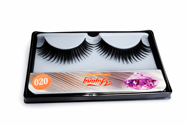 Glamour Natural Eyelashes 020 – Reusable Dramatic Volume False Lashes